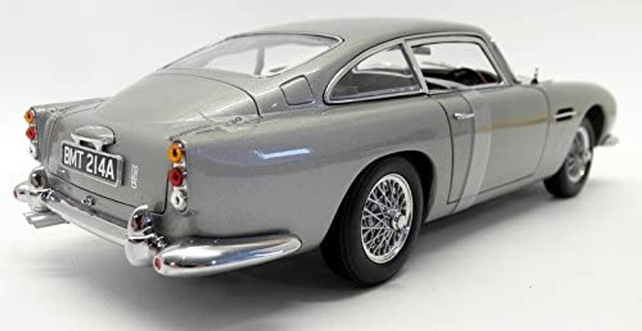 1/18 AUTOart Aston Martin DB5 James Bond Goldfinger 007 (Silver) Diecast  Car Model