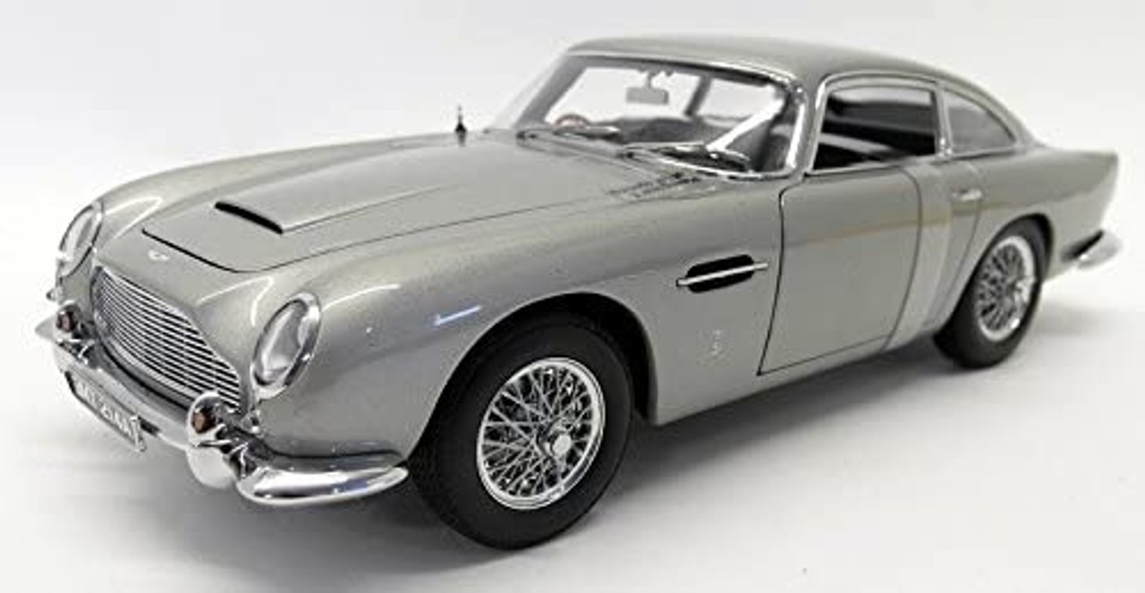 1/18 AUTOart Aston Martin DB5 James Bond Goldfinger 007 (Silver) Diecast  Car Model