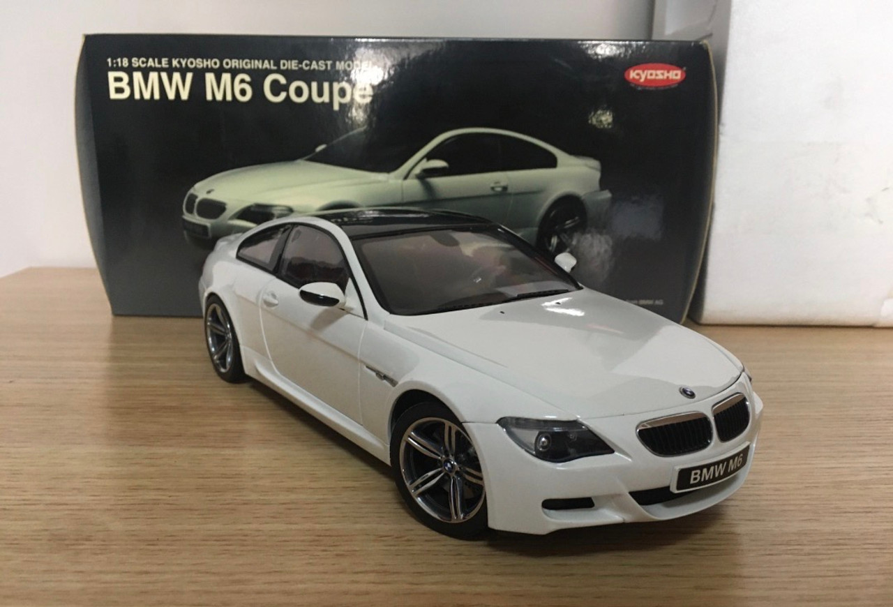 1/18 Kyosho BMW M6 E63 (2005-2010) White Diecast Car Model