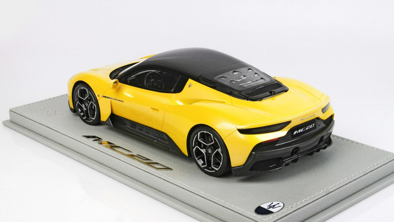 1/18 BBR Maserati MC20 2020 (Genius Yellow) with Showcase Cover Resin Car Model Limited 100 Pieces