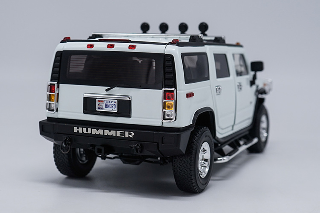 1/18 Highway 61 Highway61 Hummer H2 (White) Diecast Model