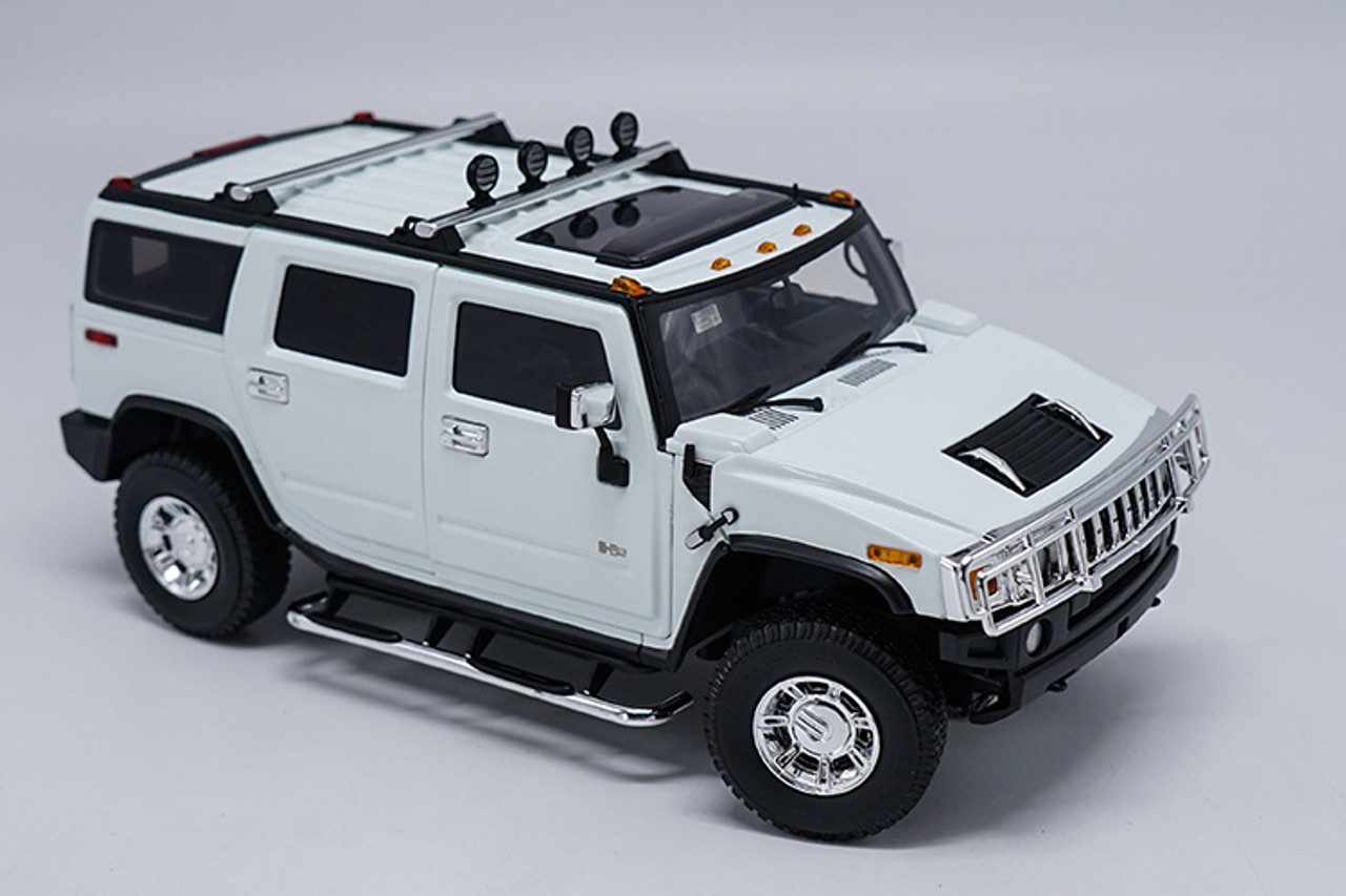 1/18 Highway 61 Highway61 Hummer H2 (White) Diecast Model