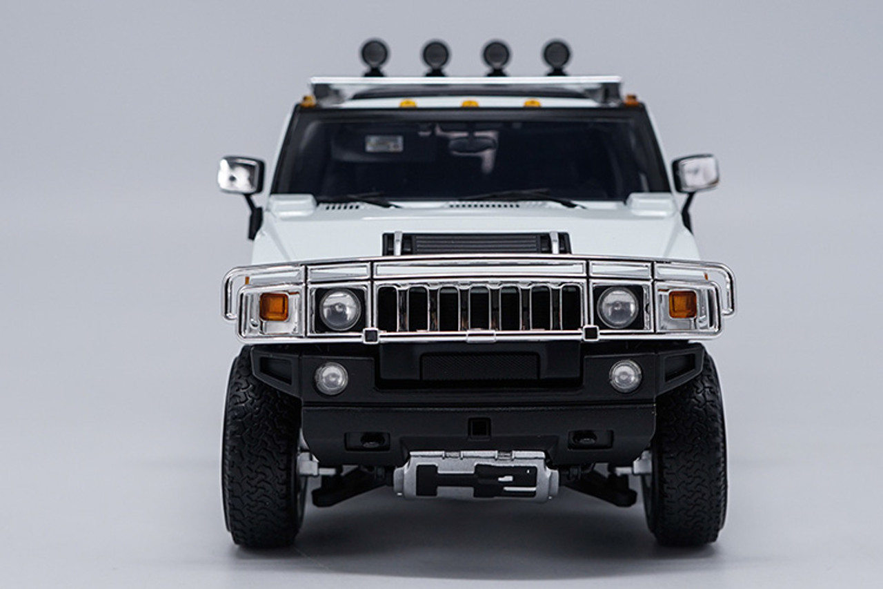 1/18 Highway 61 Highway61 Hummer H2 (White) Diecast Model