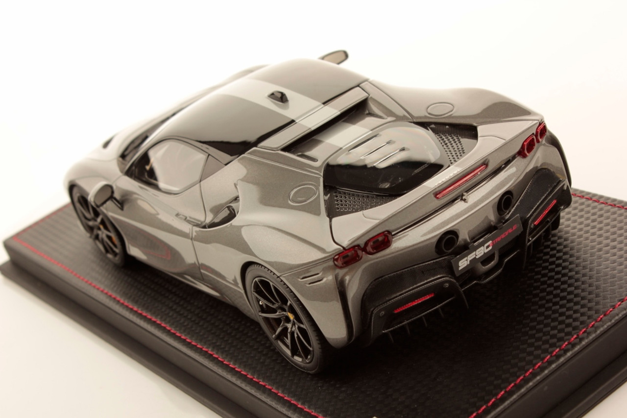 1/18 MR Ferrari SF90 Stradale (Assetto Fiorano Grey) with Carbon Fiber Base & Showcase Cover Resin Car Model Limited