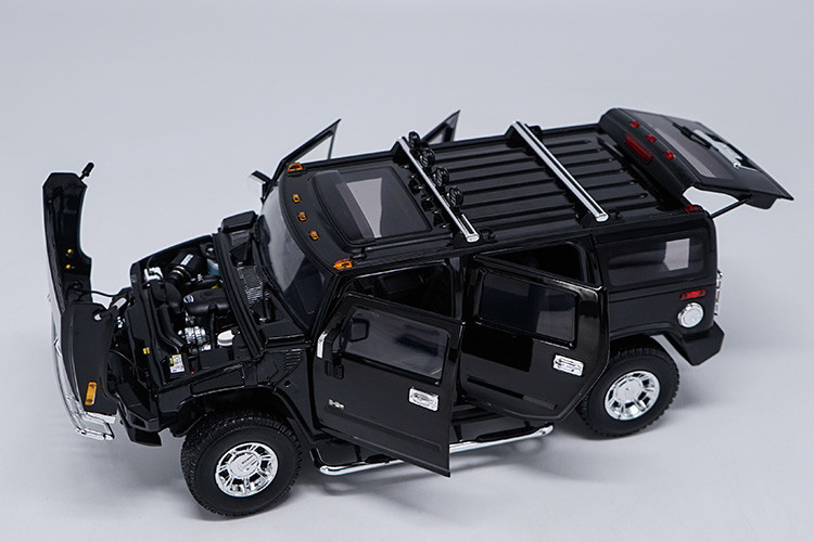 1/18 Highway 61 Highway61 Hummer H2 (Black) Diecast Model