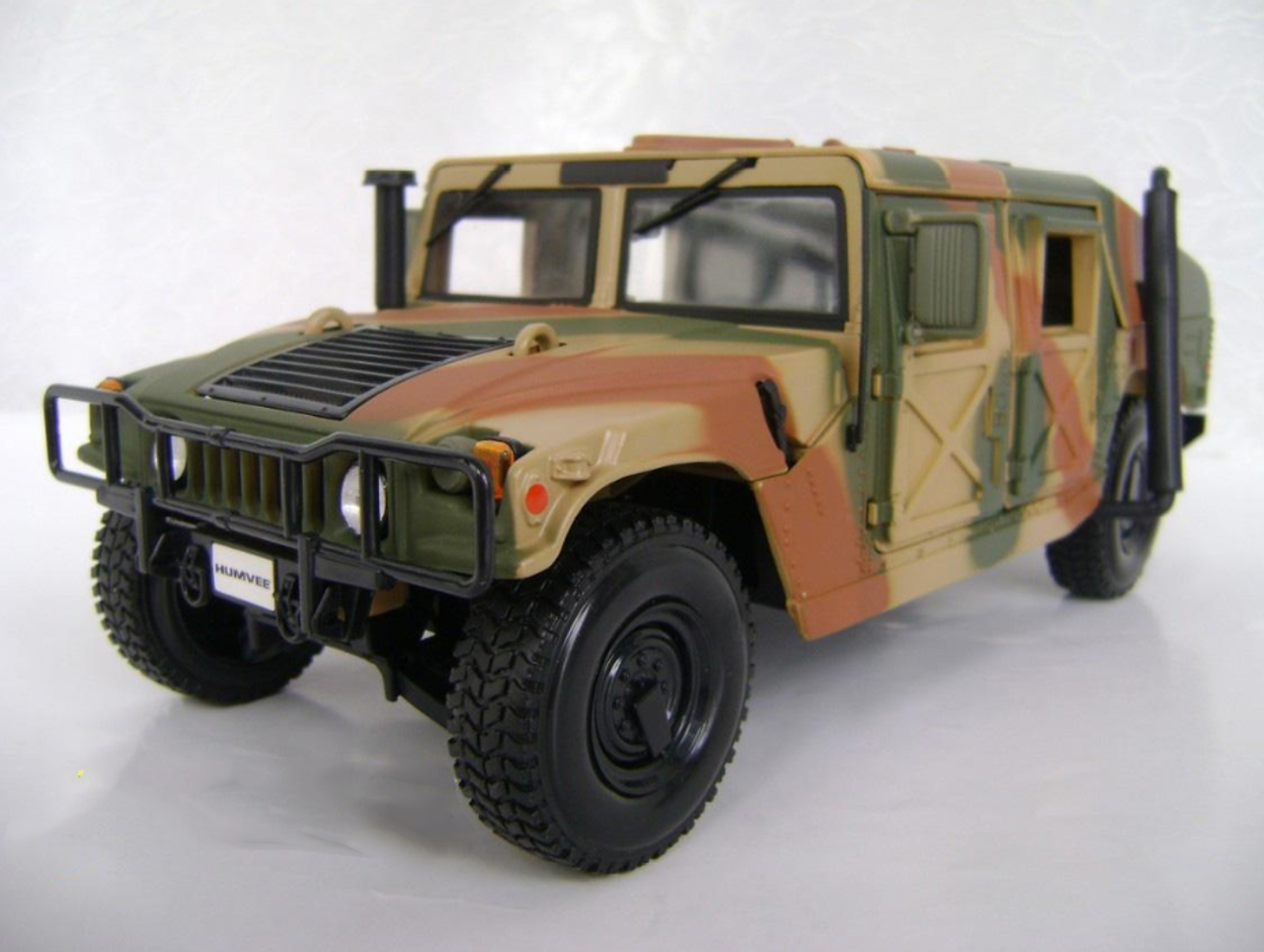 maisto humvee