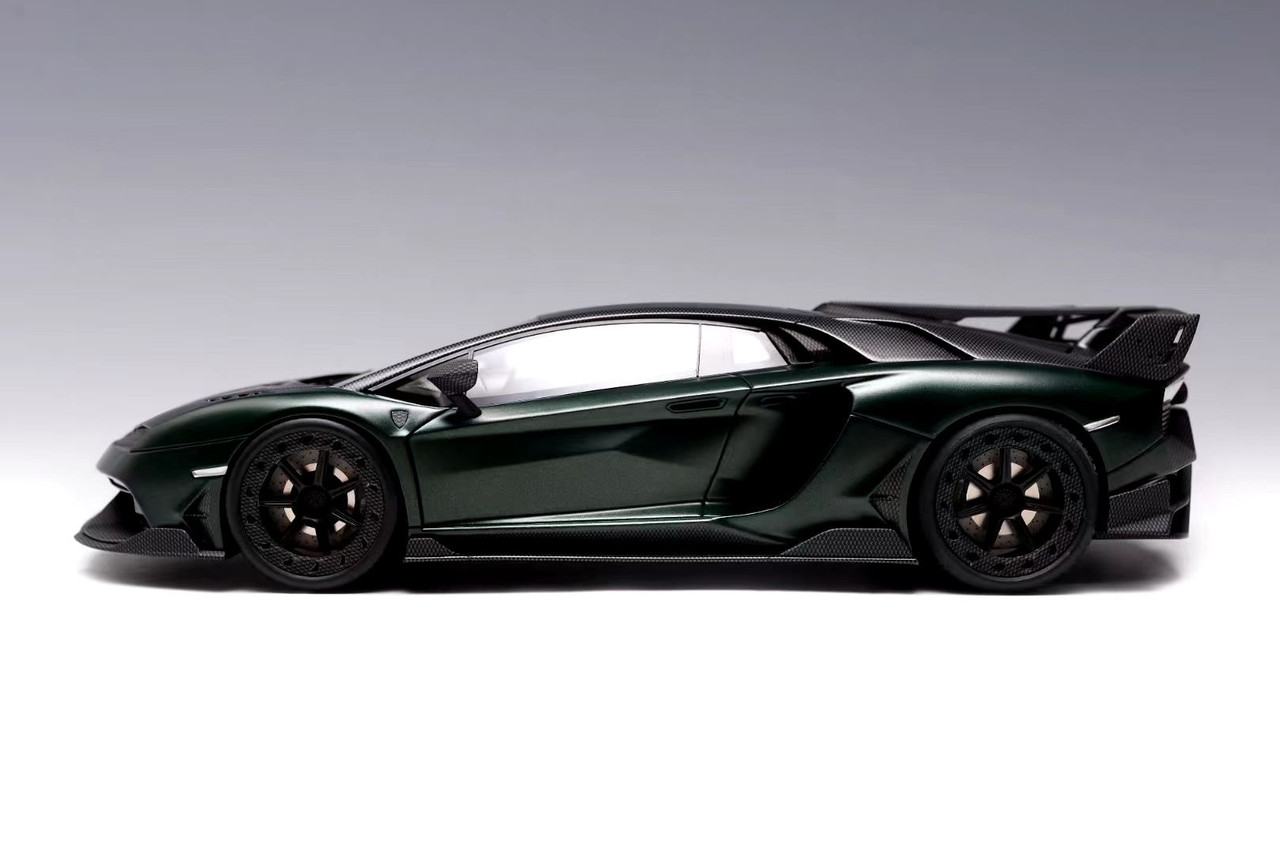 1/18 Mansory Cabrera Lamborghini Aventador SVJ (Matte Green Carbon) Resin Car Model Limited 99 Pieces