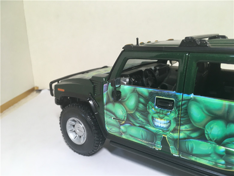 1/18 Maisto Hummer H2 Marvel Hulk Edition Diecast Model