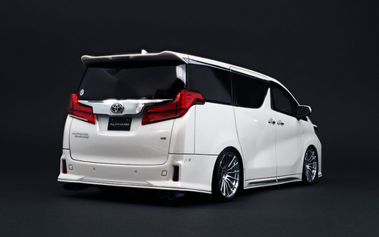 1/18 Ignition Model Toyota Alphard (H30W) Executive Lounge S Resin Car Model