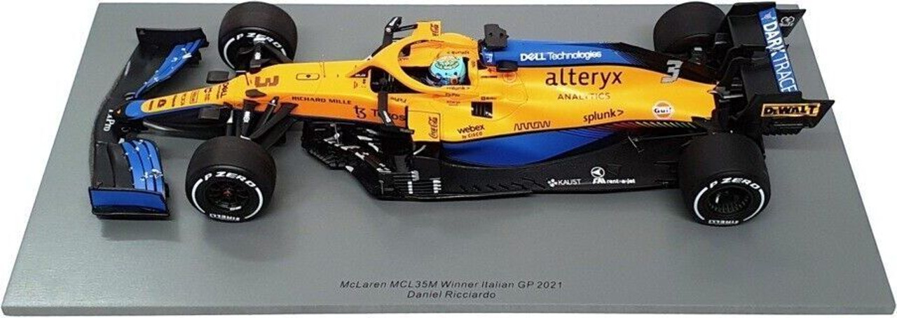 1/18 Spark 2021 Formula 1 McLaren MCL35M No.3 McLaren Winner