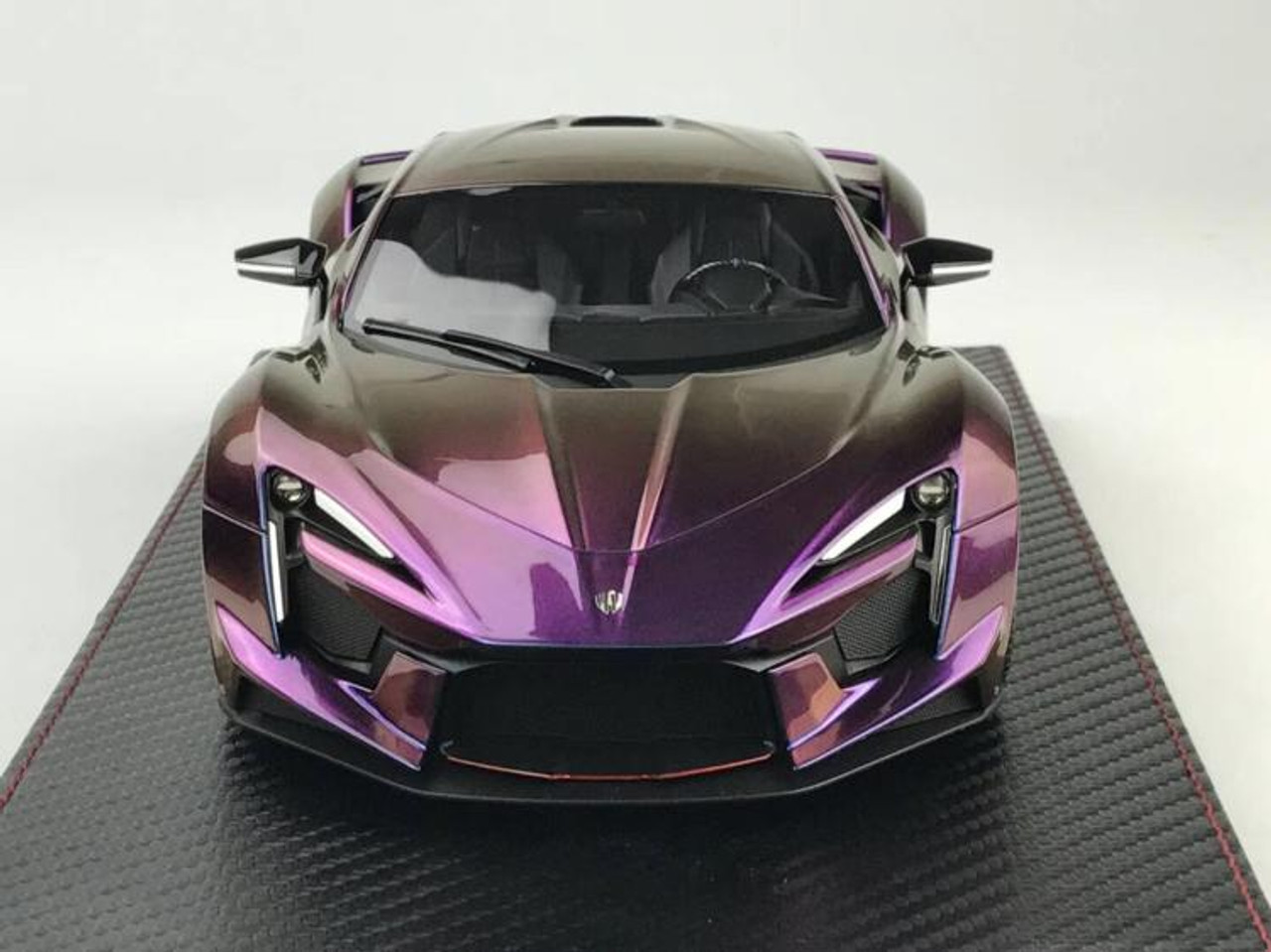 1/18 Frontiart Sophiart Lykan Fenyr (Purple Holographic) Resin Car Model