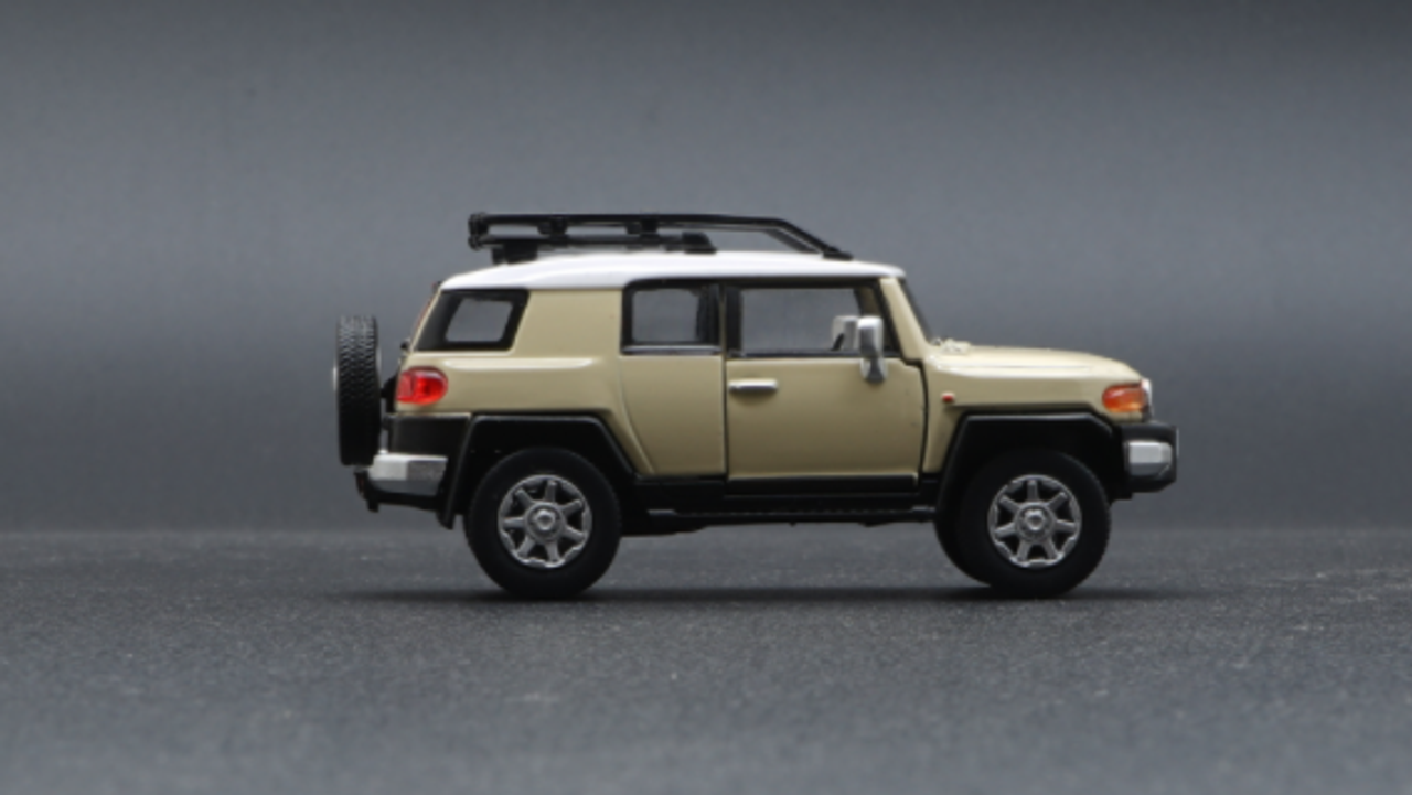 1/64 BM Creations Toyota 2015 FJ Cruiser Ivory (Left Hand Drive )