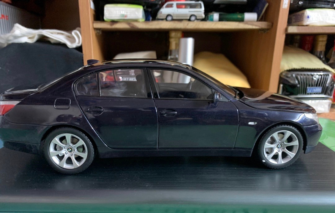 ▽ 京商 1/18 BMW 545i セダン E60 ブルー 5シリーズ 青 KYOSHO 京商