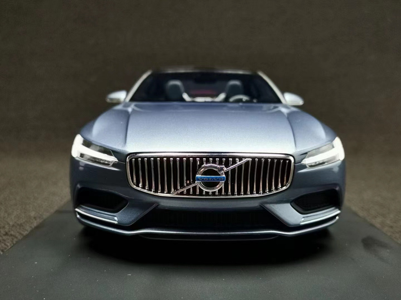 1/18 DNA Volvo Concept Coupe Resin Car Model