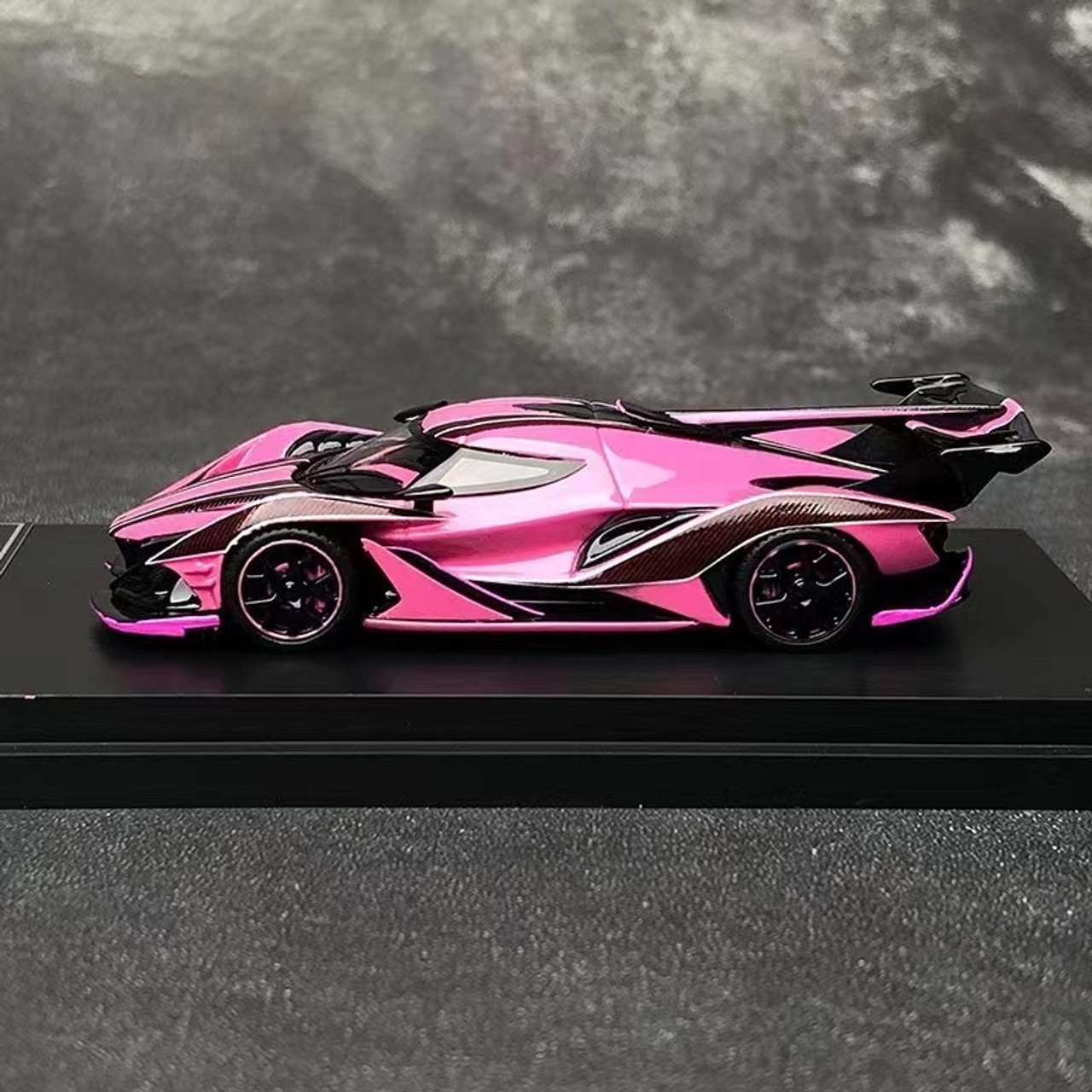 1/64 Peako Apollo IE (Pink) Resin Car Model Limited 700 Pieces