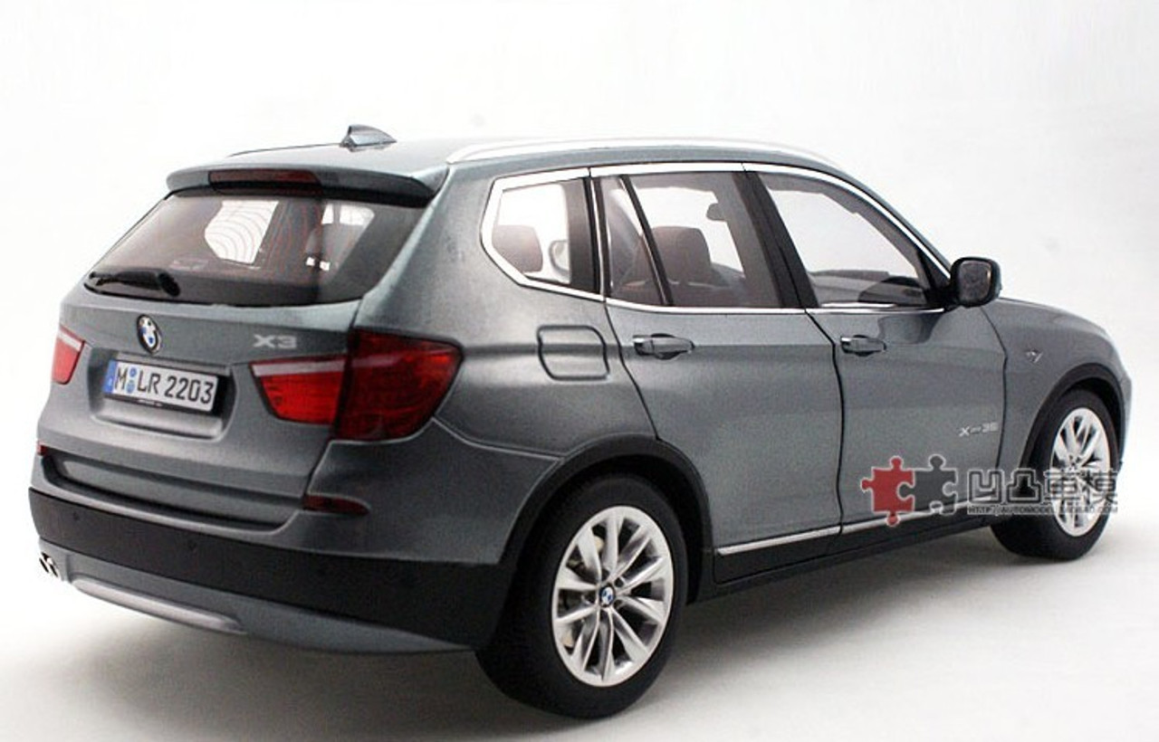 1/18 Dealer Edition BMW X3 2nd Generation F25 (2011–2017) (Grey