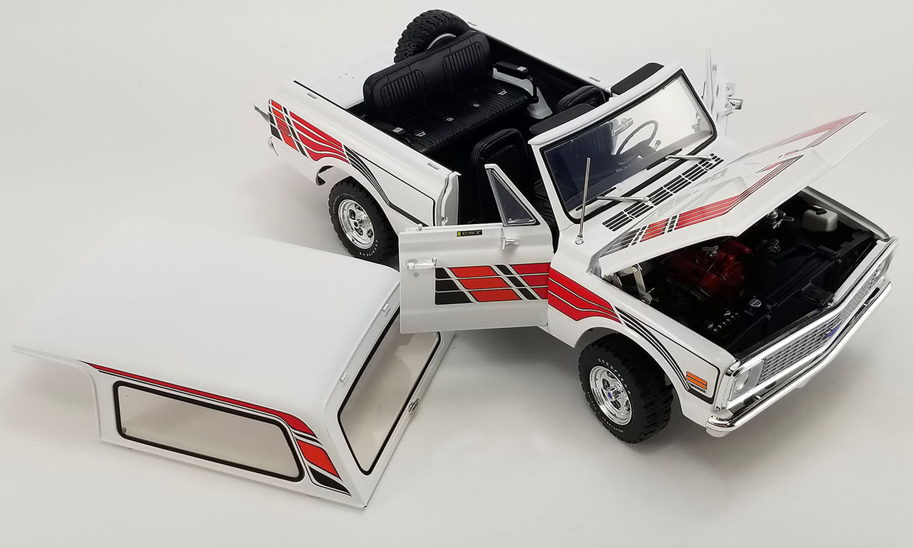 1/18 ACME 1972 Chevrolet K5 Blazer  Feathers Edition Diecast Car Model Limited