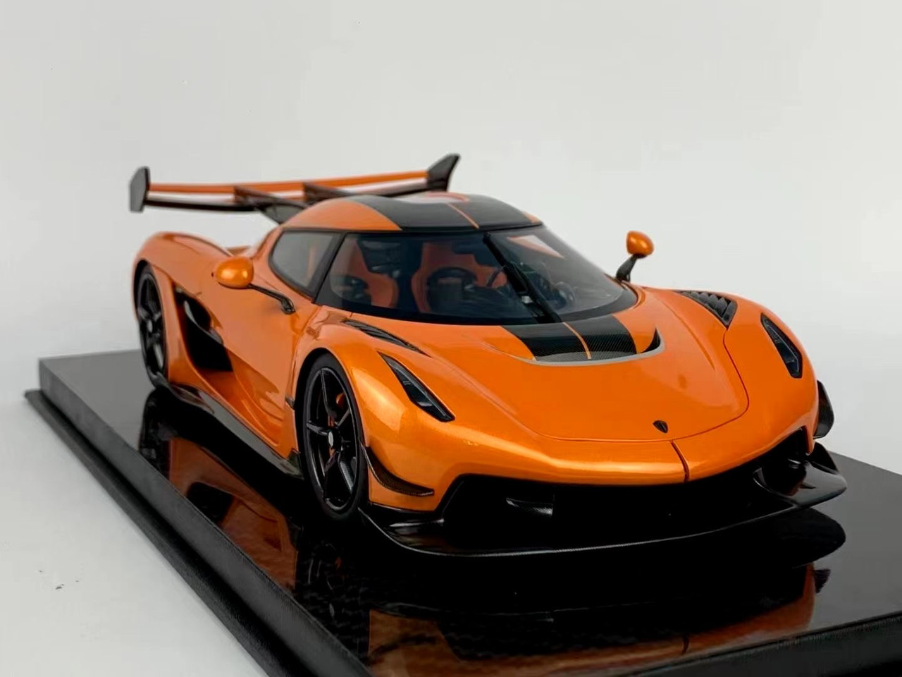 1/18 Frontiart Koenigsegg Jesko (Orange) Resin Car Model Limited