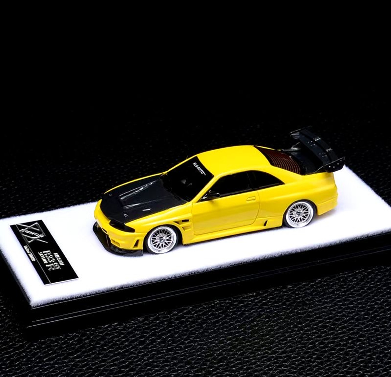 1/64 404Error Nissan Skyline GT-R GTR R33 Yellow Car Model Limited 