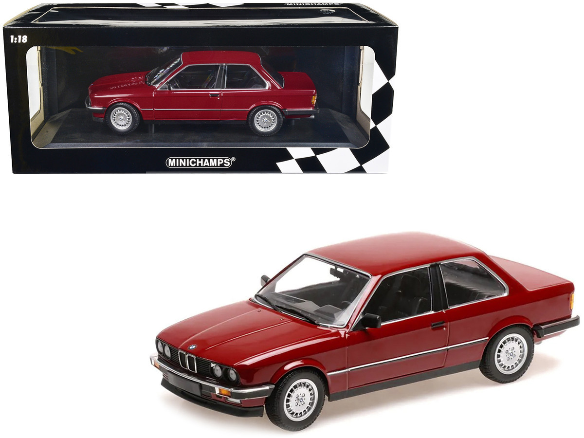1/18 Minichamps 1982 BMW 323i (E30) Limousine (Carmine Red) Car
