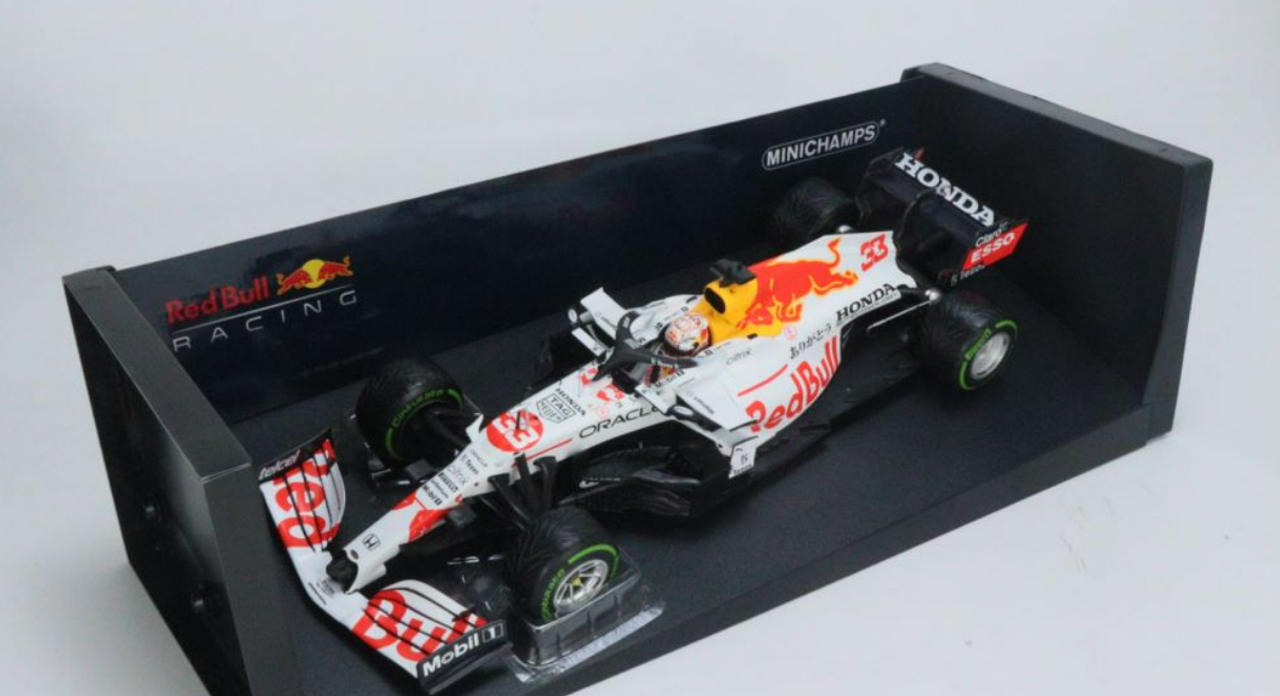 1/18 Minichamps 2021 Red Bull Formula 1 Racing Honda RB16B Max Verstappen Turkish GP 2nd Place Car Model