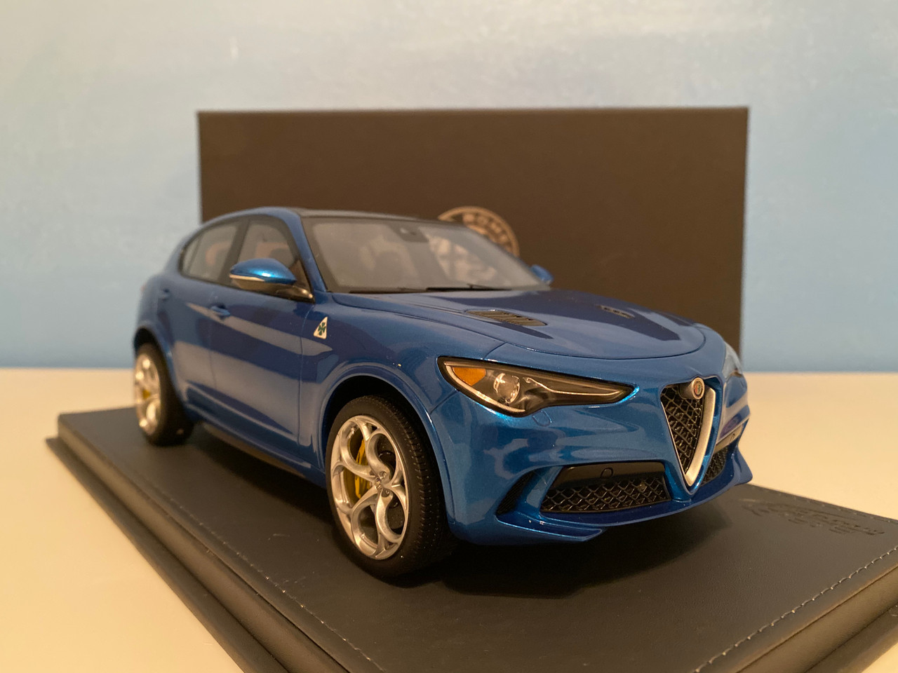 Damaged & Repaired AS-IS 1/18 BBR Alfa Romeo Stelvio Quadrifoglio 