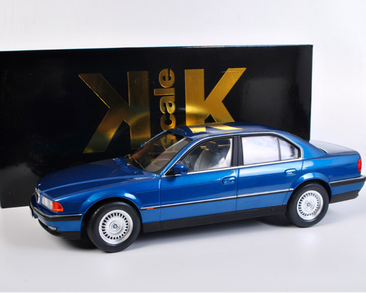 1/18 KK 1994-2001 BMW 7 Series E38 740i (Blue) Diecast Car Model