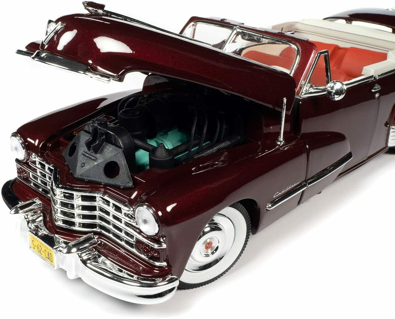 1/18 Auto World 1947 Cadillac Series 62 Cabriolet (Burgundy) Diecast Car  Model - LIVECARMODEL.com