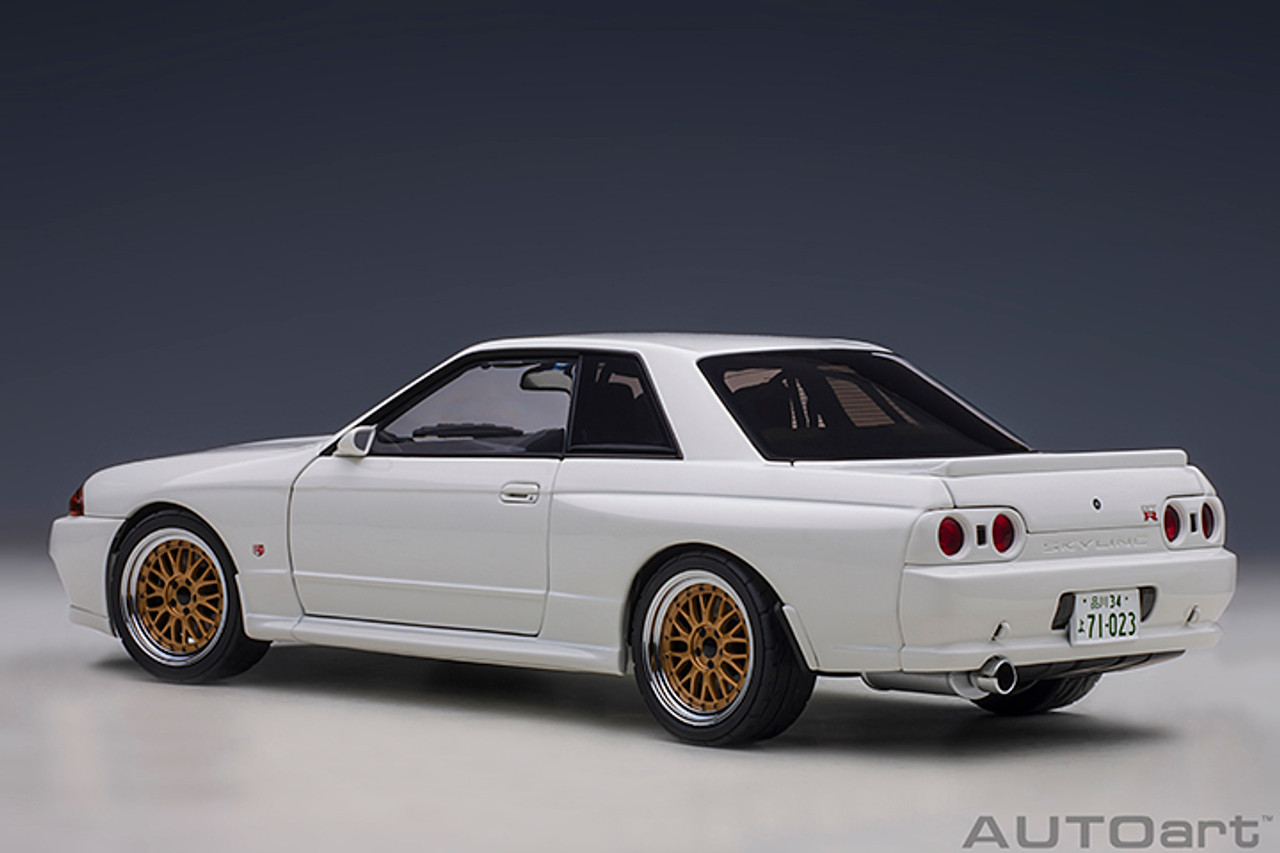 1/18 AUTOart Nissan Skyline GT-R (R32) Wangan Midnight "Reina" Late Version 30th Anniversary Car Model