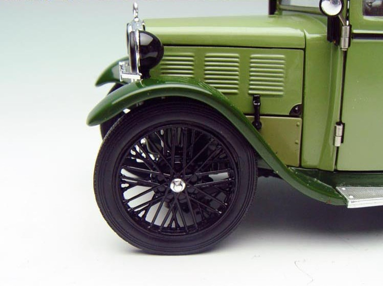 1/18 Ricko 1927 First BMW Dixi 315 (Green) Diecast Car Model