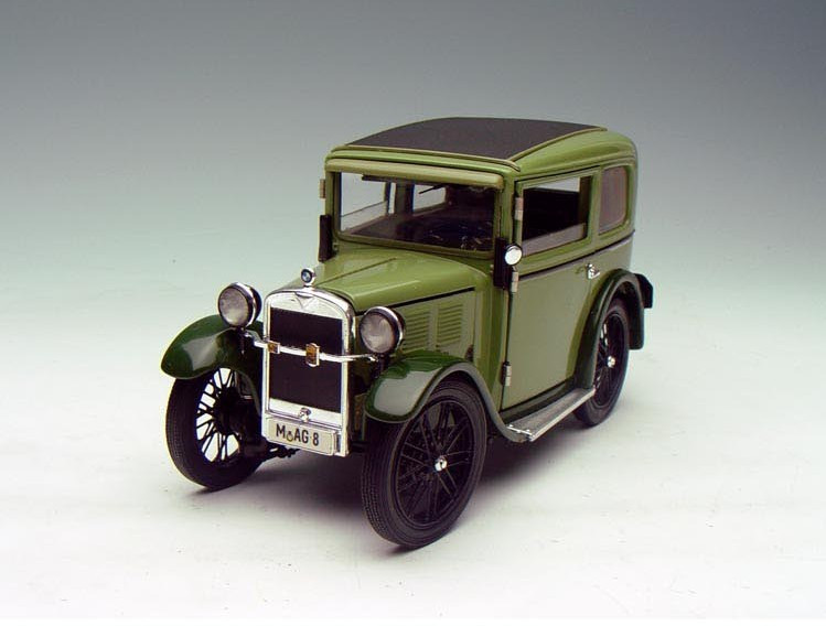No219ミニカー1/18箱ありRICKO  DIXI 1/18 Ricko 1927 First BMW Dixi 315 (Green) Diecast Car Model