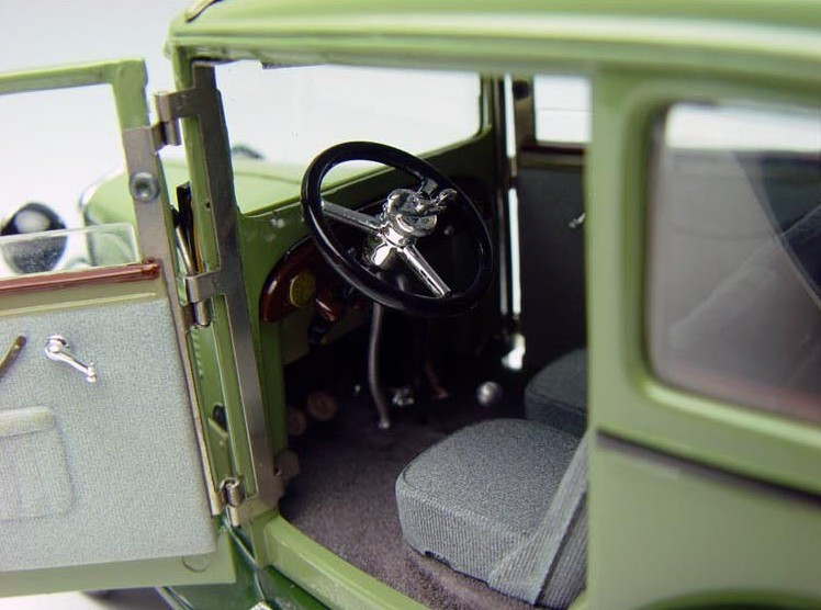 1/18 Ricko 1927 First BMW Dixi 315 (Green) Diecast Car Model