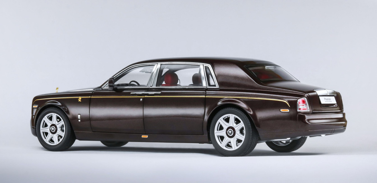 1/18 Kyosho Rolls-Royce Phantom EWB Dragon Special Edition (Purple