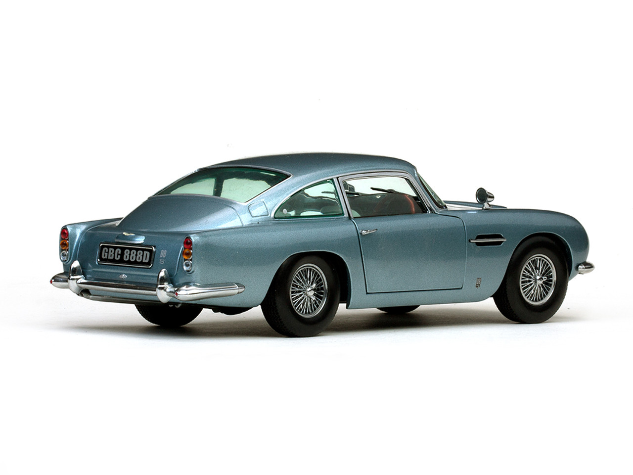 1/18 Sunstar Aston Martin DB5 (Light Metallic Blue) Diecast Car Model