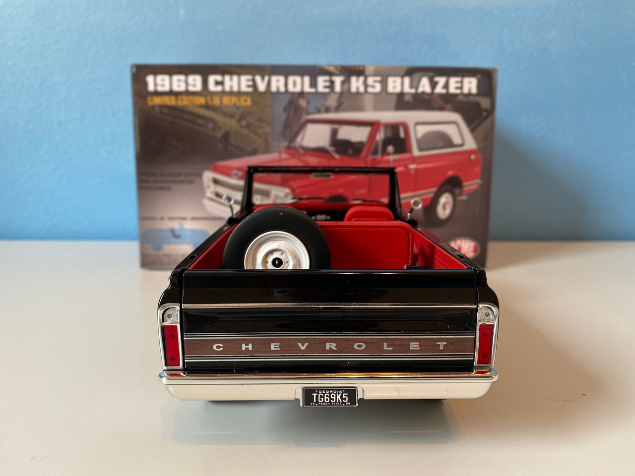 1/18 1969 Chevrolet Chevy K5 Blazer (Black) Diecast Car Model Limited 120 Pieces