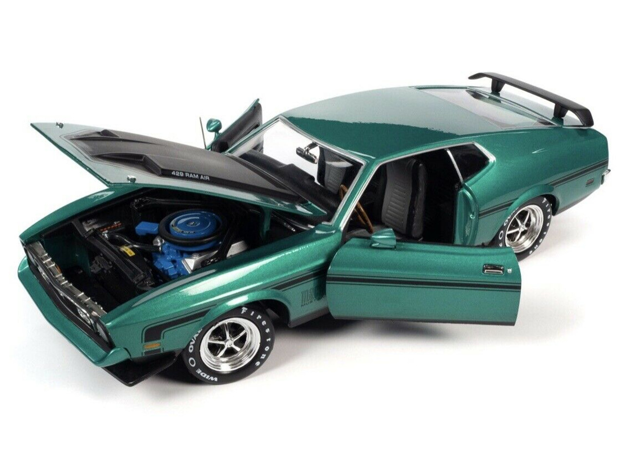 1/18 Auto World 1971 Ford Mustang Mach 1 (Green) Diecast Car Model