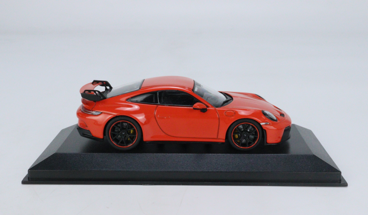 1/43 Minichamps 2020 Porsche 911 GT3 (992) Orange Diecast Car Model