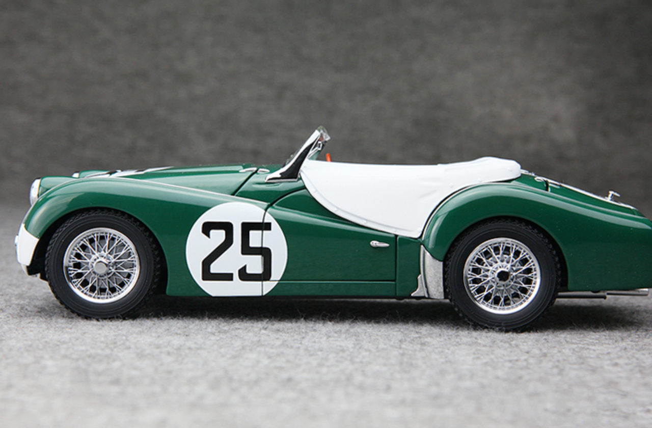 1/18 Kyosho Triumph 1959 TR3S LM No.25 (Green / White) Diecast Car Model