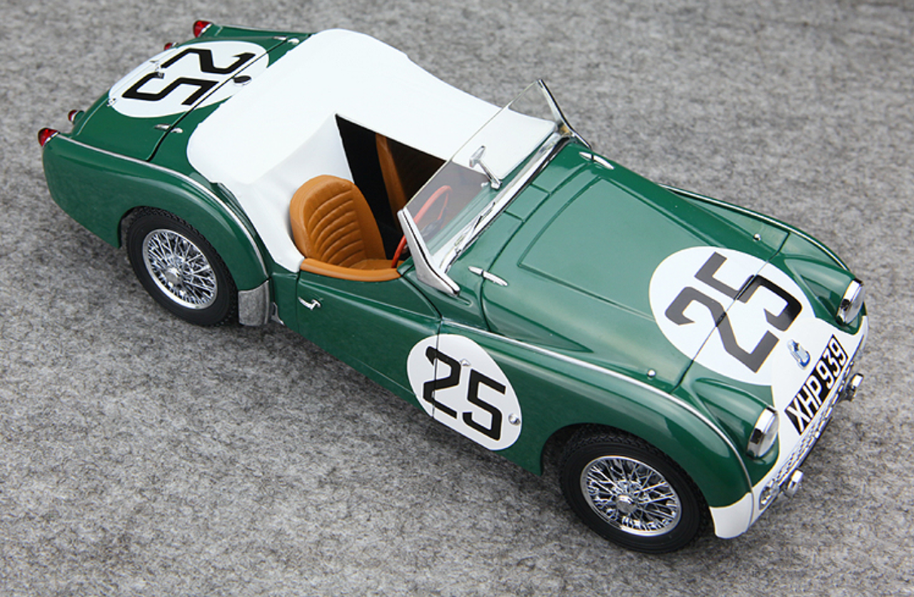 1/18 Kyosho Triumph 1959 TR3S LM No.25 (Green / White) Diecast Car Model