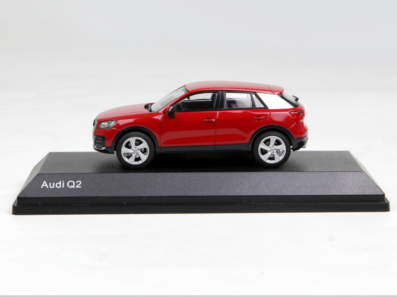 1/43 Dealer Edition Audi Q2 (Red) Enclosed Diecast Car Model