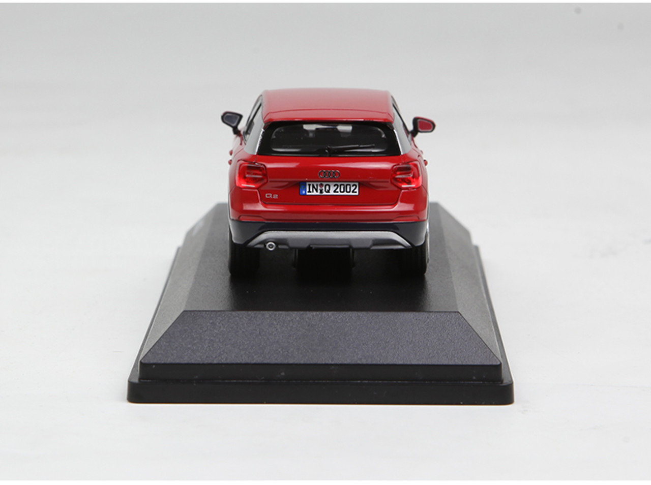 1/43 Dealer Edition Audi Q2 (Red) Enclosed Diecast Car Model