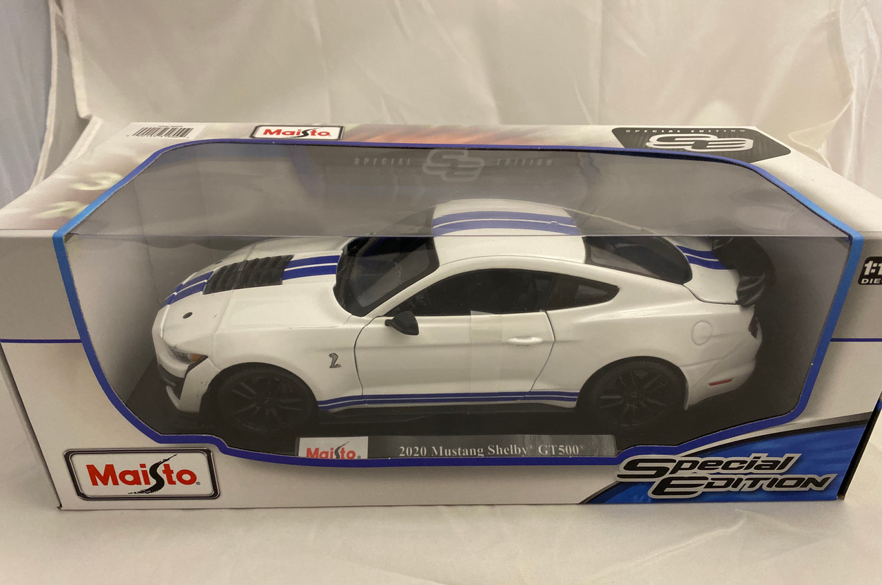 1/18 Maisto 2020 Ford Mustang GT500 (White with Blue Stripes) Diecast Car Model