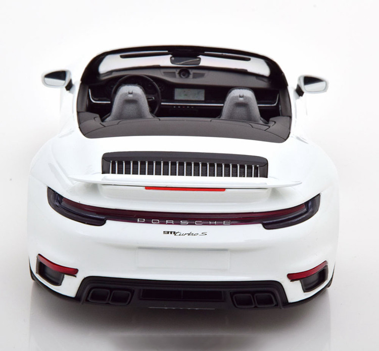 1/18 Minichamps 2020 2021 Porsche 911 Turbo S 992 Cabriolet (White