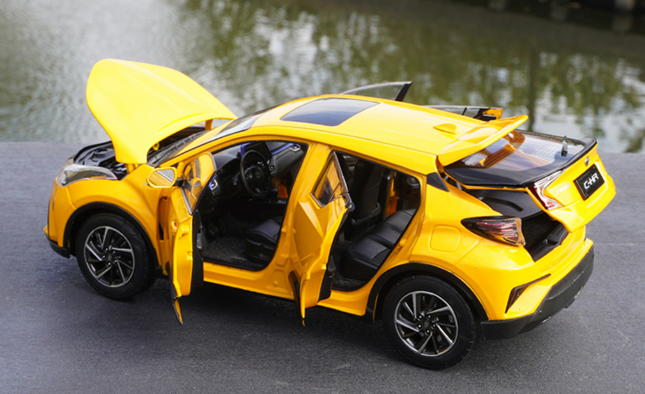 1/18 Dealer Edition 2021 Toyota C-HR CHR IZOA (Yellow) Diecast Model