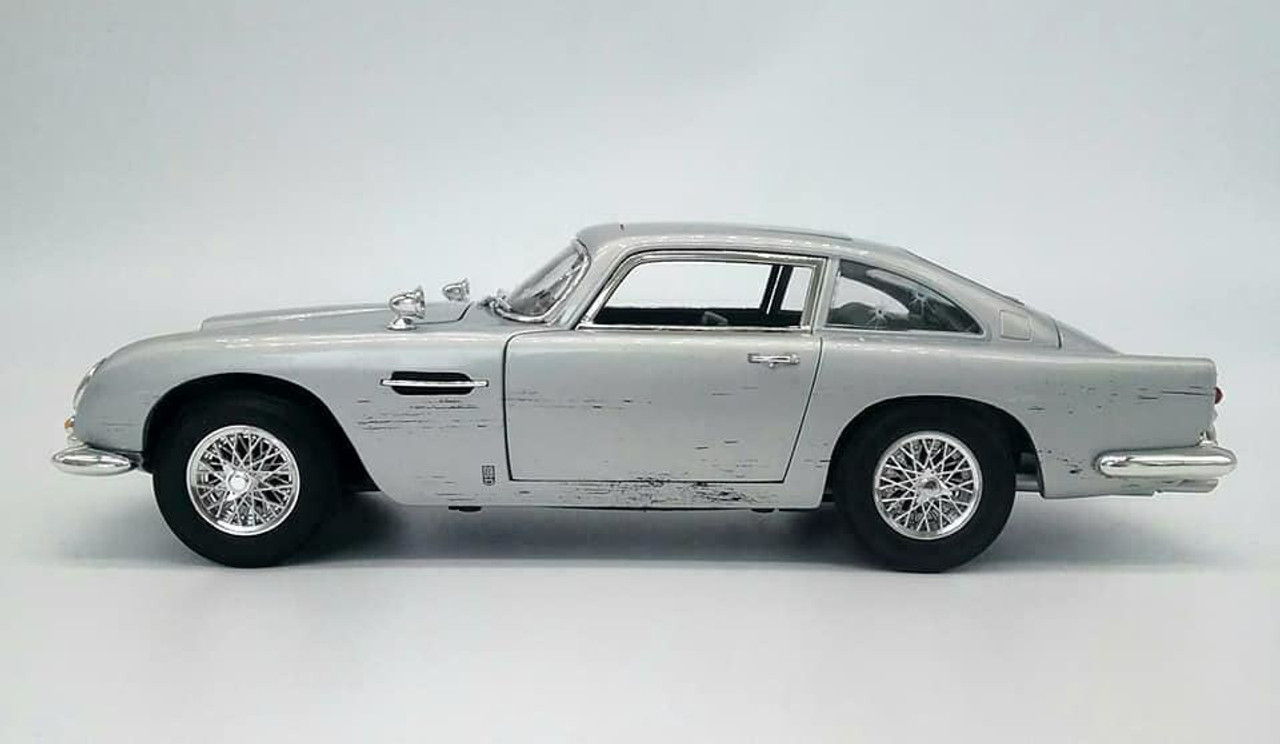 1/18 James Bond 1965 Aston Martin DB5 Coupe (No Time to Die) Bullet Holes Version Diecast Car Model Limited