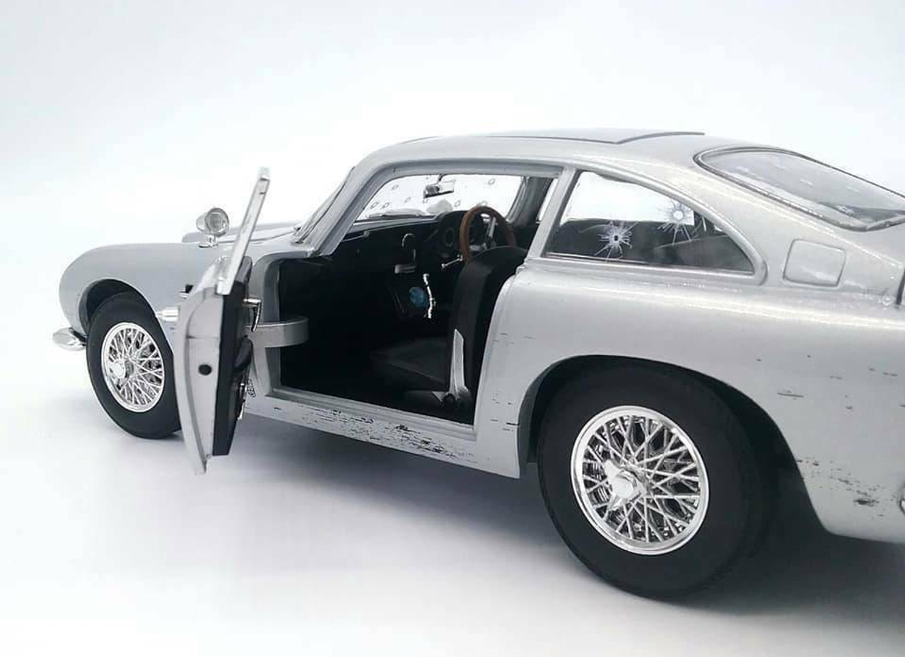 1/18 James Bond 1965 Aston Martin DB5 Coupe (No Time to Die) Bullet Holes Version Diecast Car Model Limited