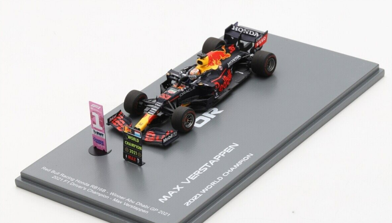 1/43 Spark Red Bull Racing Honda RB16B No.33 Red Bull Racing Winner Abu  Dhabi GP 2021 World Champion Edition With No.1 Board and Pit Board Max 