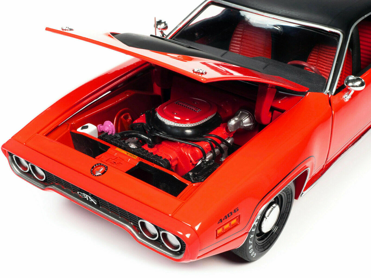 1/18 Auto World 1971 Plymouth GTX Hardtop (V2 Tor Red with Black Roof & Air Grabber Hood) Diecast Car Model