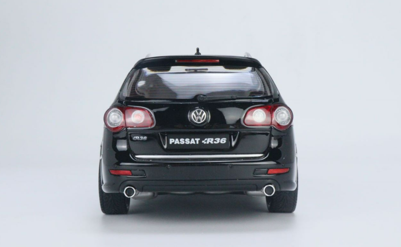 1/18 OTTO 2008 Volkswagen Passat R6 Variant (Black) Resin Car Model