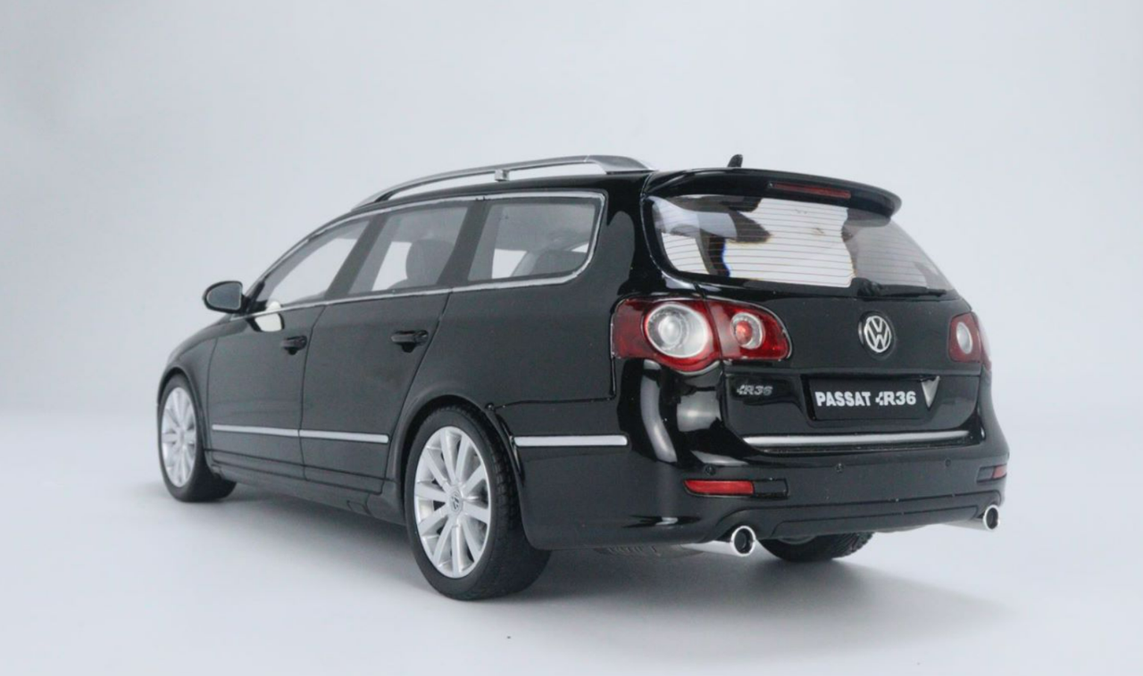 1/18 OTTO 2008 Volkswagen Passat R6 Variant (Black) Resin Car Model